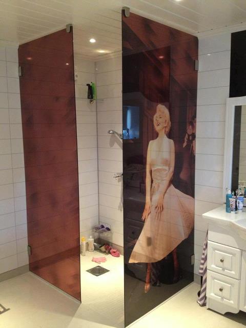 Kunne du ønske deg å ha med Marilyn Monroe i dusjen?